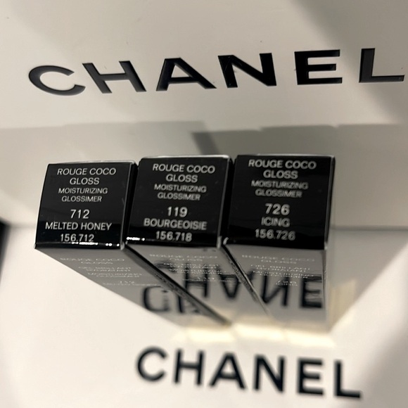 Chanel Lipgloss Trio - Picture 7 of 8